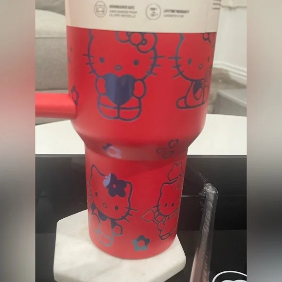 Stanley Red Hello Kitty Tumbler - Picture 5 of 14
